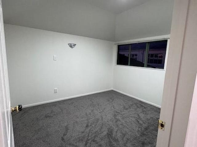 Apartment for rent in Saint Lukes, Albert-Eden