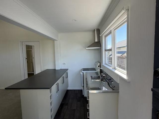 Apartment for rent in Saint Lukes, Albert-Eden