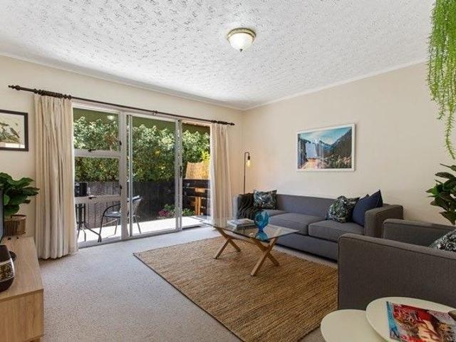 Apartment for rent in Mount Albert, Albert-Eden
