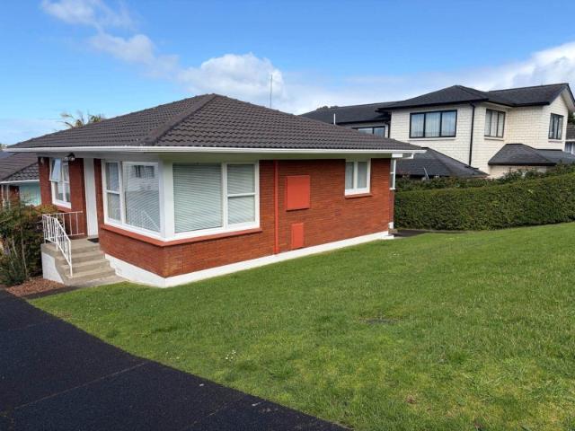 Apartment for rent in Ōwairaka, Albert-Eden