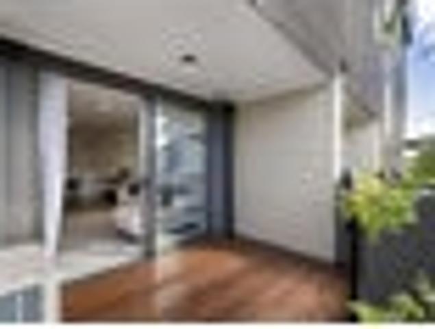 Apartment for rent in Ōwairaka, Albert-Eden