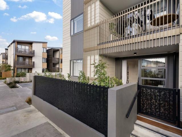 Apartment for rent in Ōwairaka, Albert-Eden