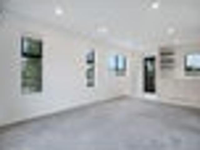 Townhouse for rent in Mount Albert, Albert-Eden