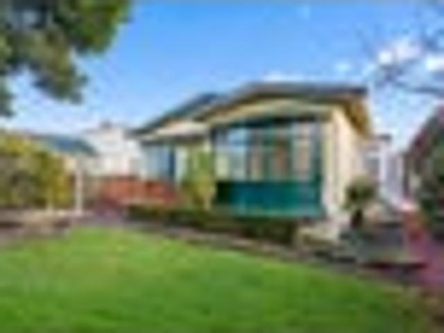 House for rent in Ōwairaka, Albert-Eden