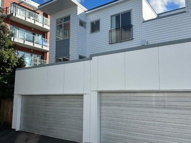 House for rent in Balmoral