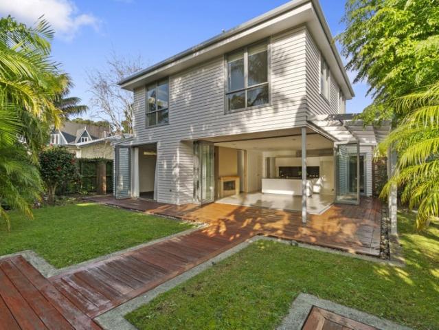 House for rent in Balmoral