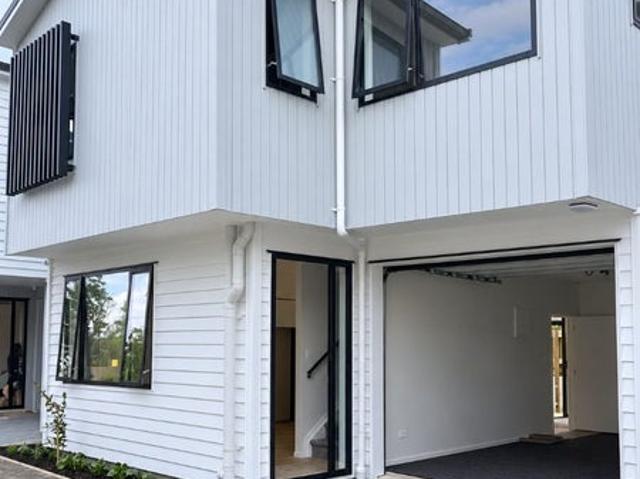 House for rent in Ōwairaka, Albert-Eden