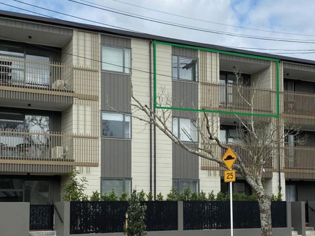 Apartment for rent in Albert-Eden, Balmoral