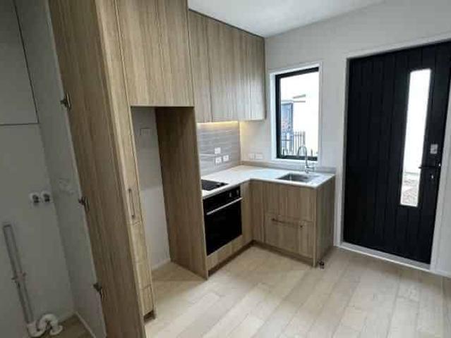 Property for rent in Balmoral