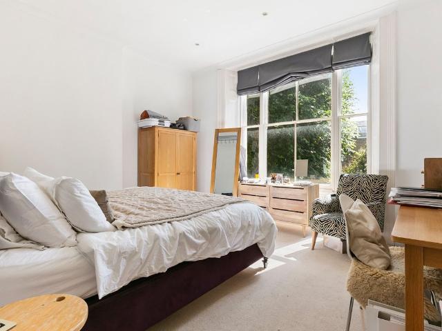 Apartment for rent in North Sheen, Greater London