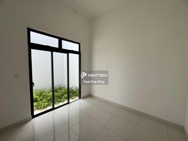 Shop for sale in Bukit Ledang, Johor