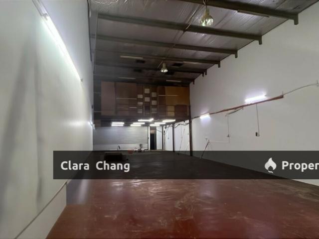 Warehouse for rent in Taman Mount Austin, Tebrau
