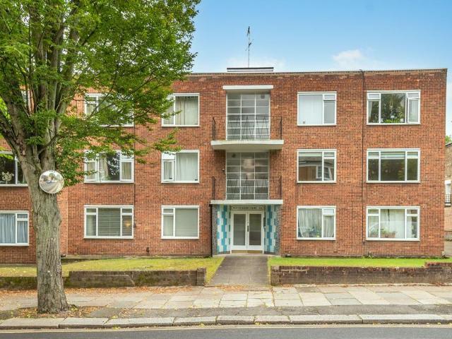 Apartment for rent in London Borough of Ealing, Perivale
