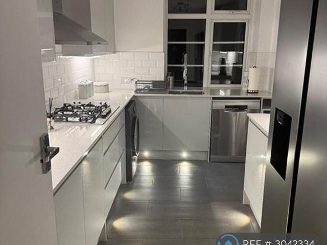 Apartment for rent in London Borough of Ealing, Perivale