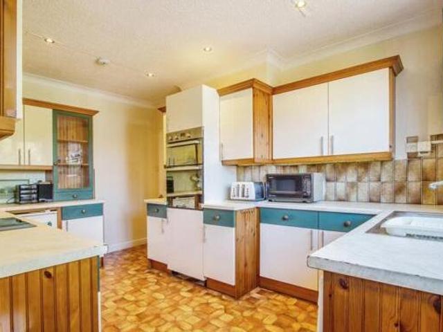 House for sale in Kinsley, West Yorkshire