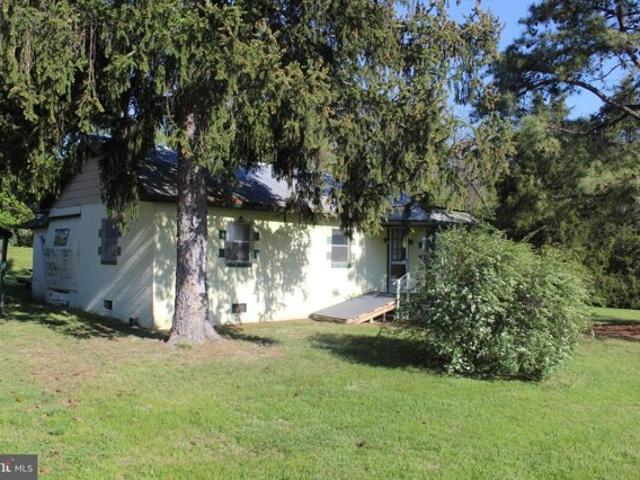House for sale in Keedysville House for sale in Keedysville