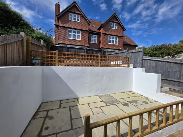 House for rent in Coney Hall, West Wickham