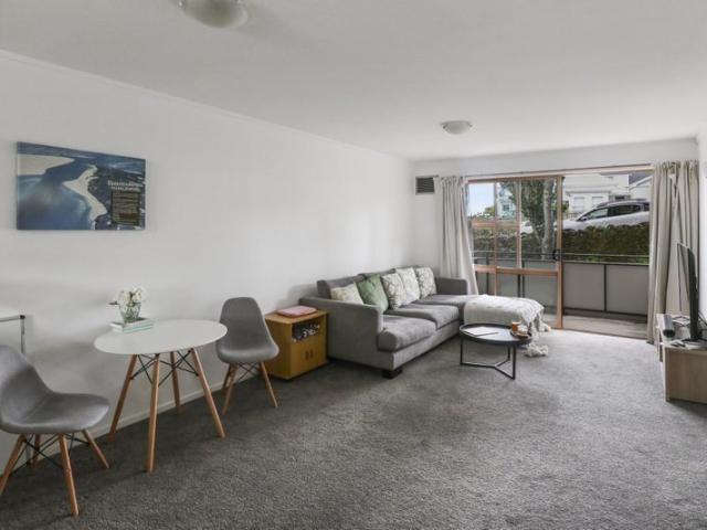 Apartment for rent in Mount Eden, Albert-Eden