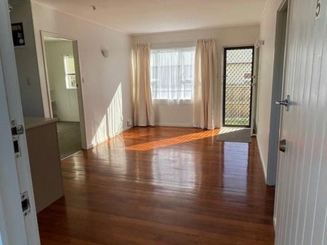 Apartment for rent in Balmoral