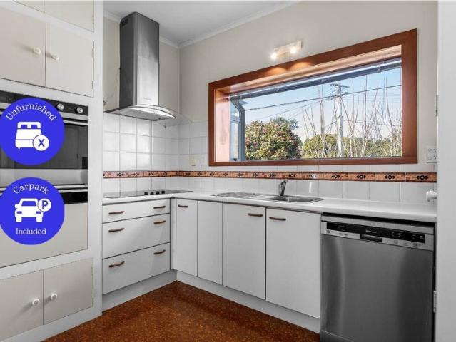 House for rent in Three Kings, Oroua County