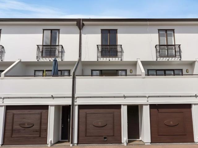 House for rent in Balmoral