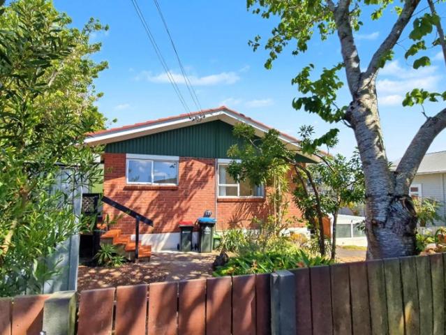 Apartment for rent in Balmoral, Albert-Eden