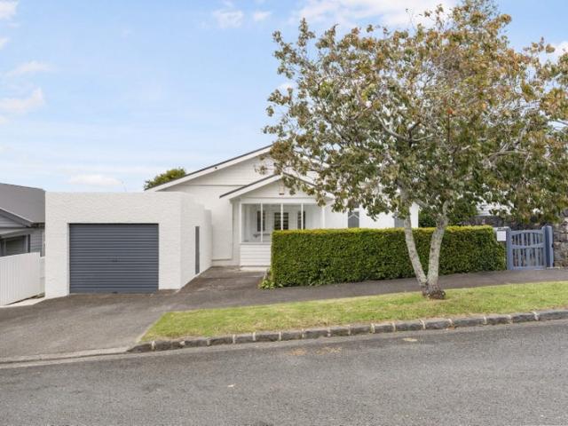 House for rent in Balmoral, Albert-Eden
