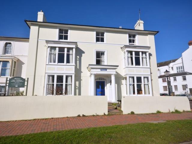 Apartment for rent in St James, Sandown Park