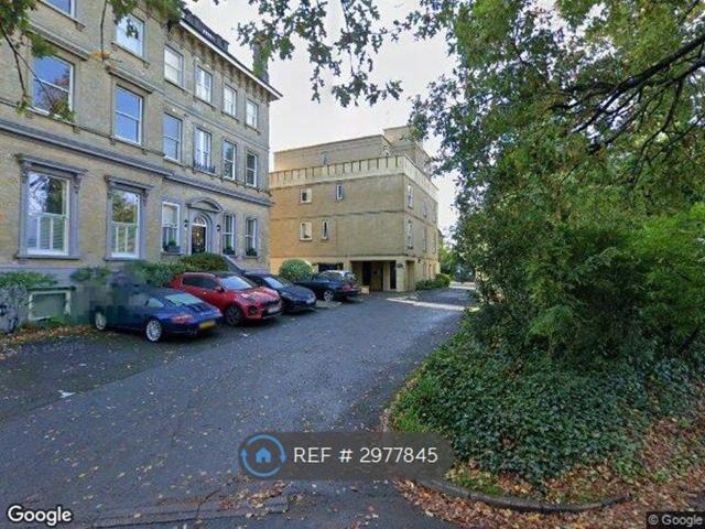 Apartment for rent in Broadwater Down, Sandown Park