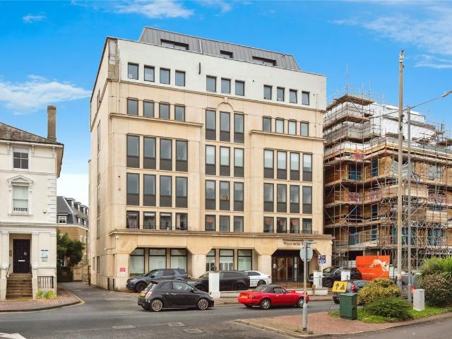Apartment for rent in Sandown Park, Kent