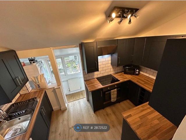 Room for rent in Lipson, Mount Wise