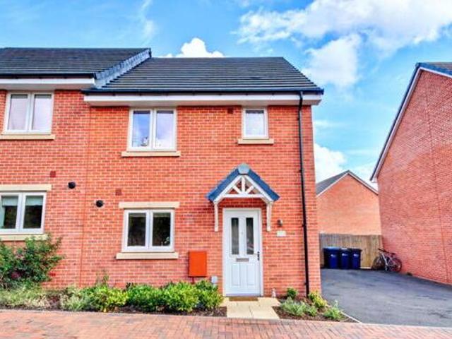House for sale in Northamptonshire