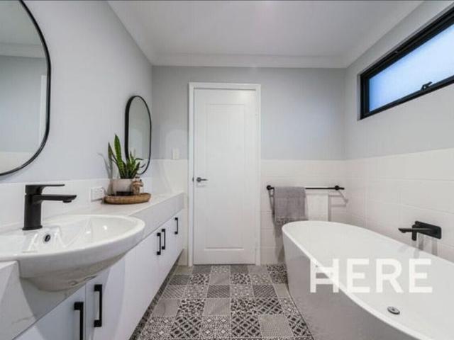 Room for rent in Mount Hawthorn, Western Australia