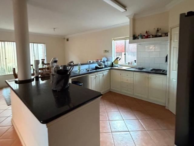 Room for rent in Mount Hawthorn, Western Australia