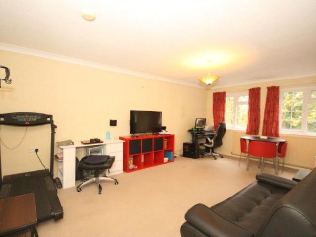 Apartment for rent in Mount Hermon, Woking