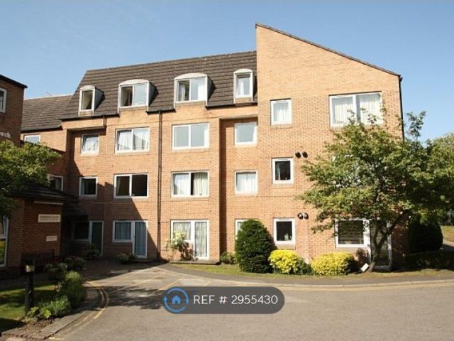 Apartment for rent in Horsell, Woking