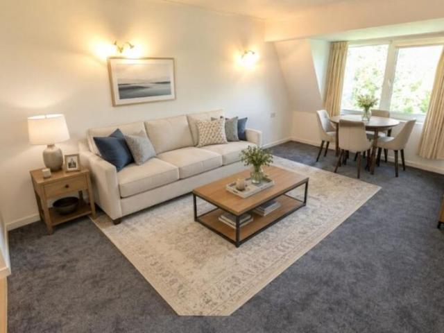 Apartment for rent in Horsell, Woking