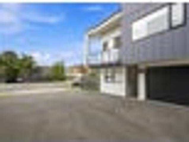 Townhouse for sale in Bay Of Plenty