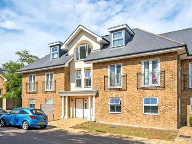 House for sale in Swanscombe and Greenhithe, Monks Orchard
