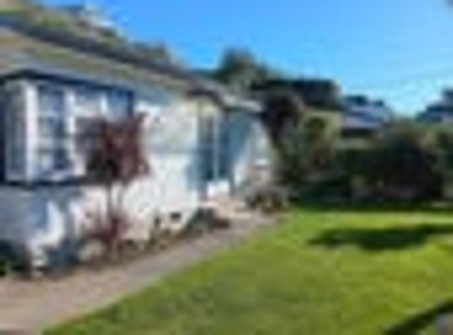 House for rent in Chaslands, Canterbury