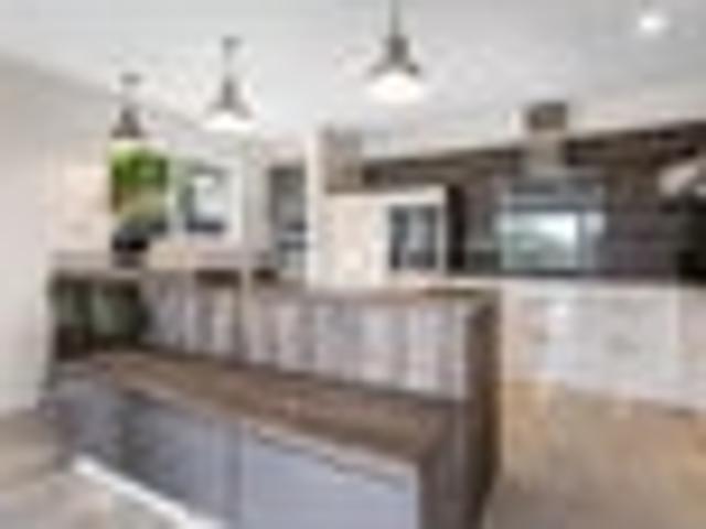 House for rent in Chaslands, Canterbury