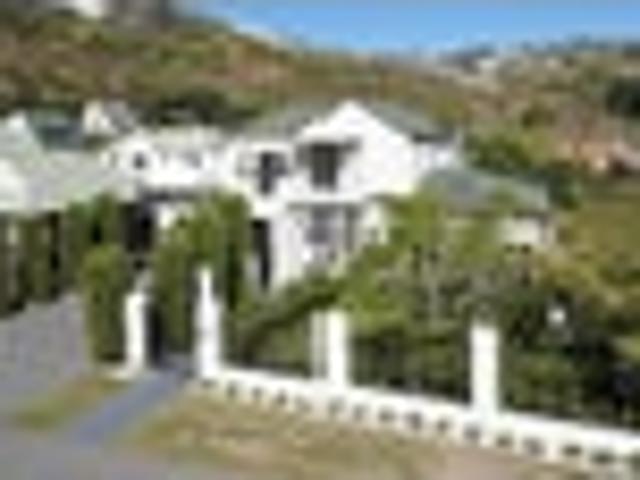 House for rent in Chaslands, Canterbury