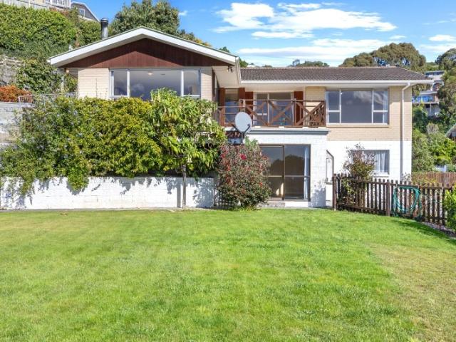 House for rent in Chaslands, Canterbury