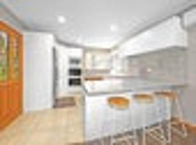 House for rent in Chaslands, Canterbury