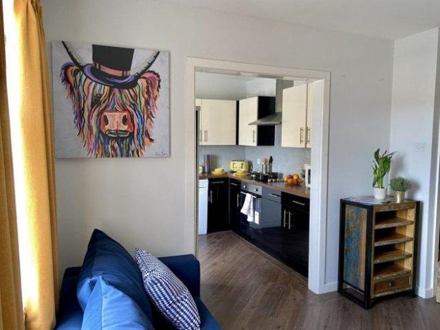 House for rent in Calderstones