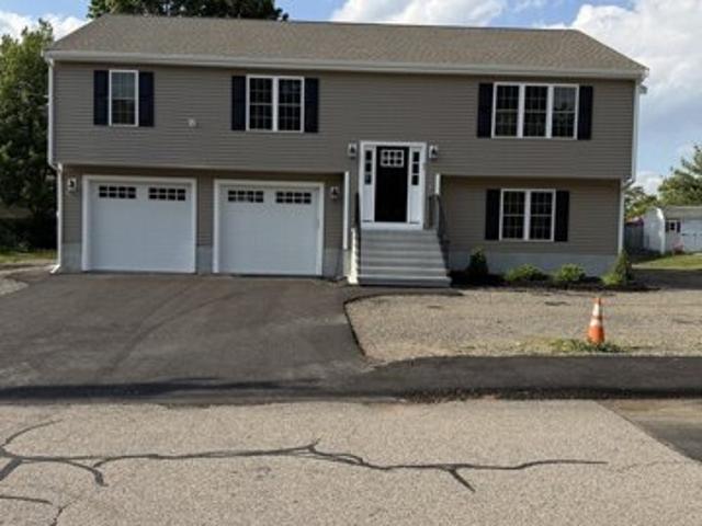 House for sale in Holbrook, Norfolk County