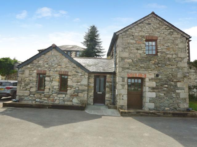 House for rent in Gluvian, St Columb Major