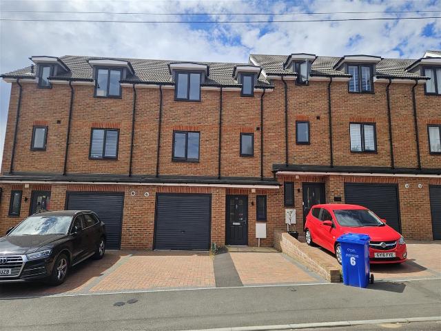 House for rent in North Town, Aldershot