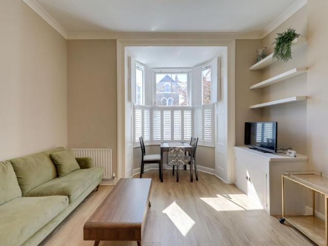 House for rent in London Borough of Lewisham, Greater London