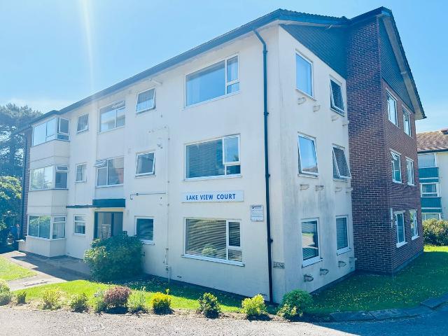 Apartment for rent in Poole